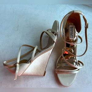 Badgley Mischka ivory wedge satin strappy sandals